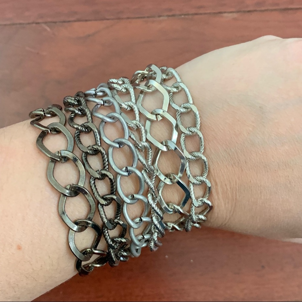CHICO’S Wide Multistrand Gunmetal Silver Tone Chain Bracelet Magnetic Clasp